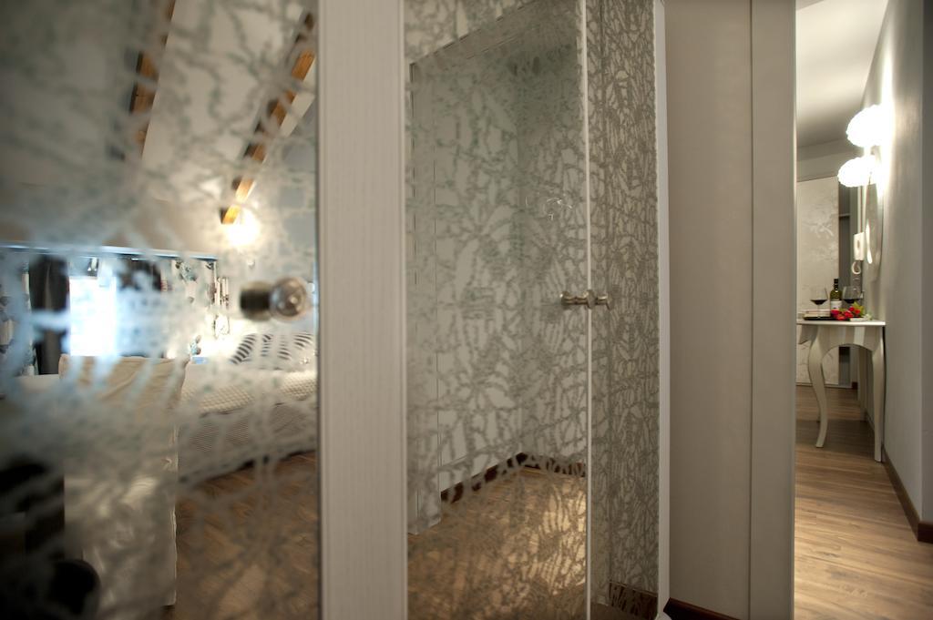 Vinoteca La Sacrestia Bed and Breakfast Alba  Kamer foto